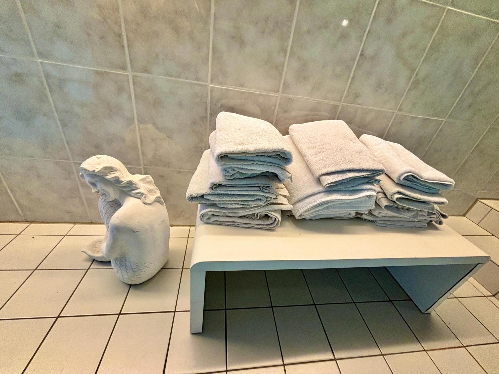 Wolkenzimmer Mit 140 Cm Bett Im Erdgeschoss Seligenstadt Exteriör bild
